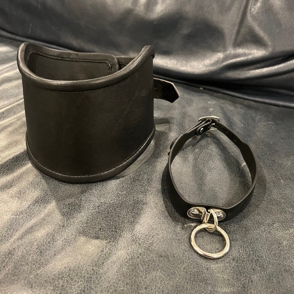 Leather collars